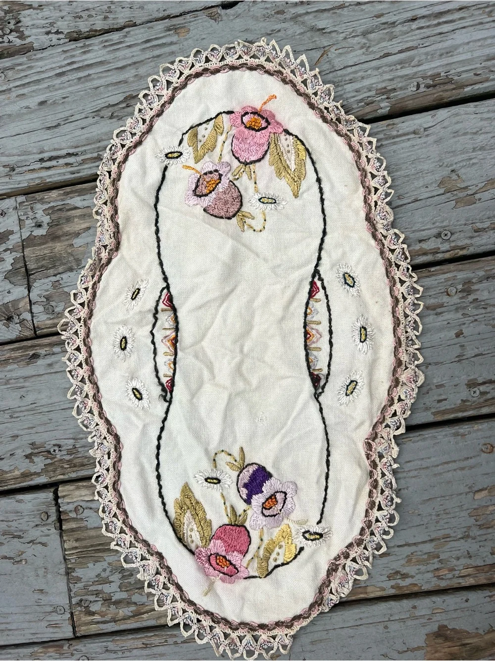 Vintage Pink and Purple Embroidered Floral Oval Doily/table runner